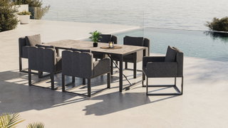 Stripe Dining L